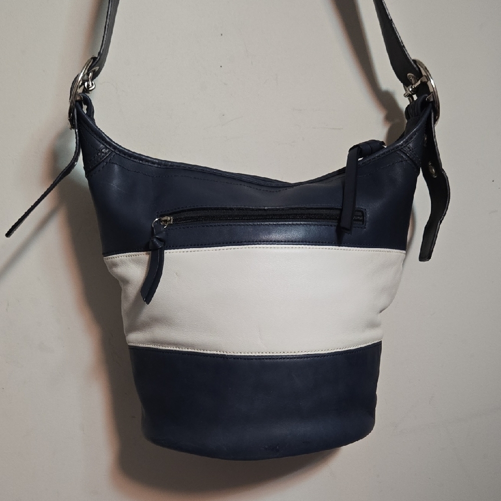 Coach Navy and White Leather Hobo Bag - Picture 2 of 16